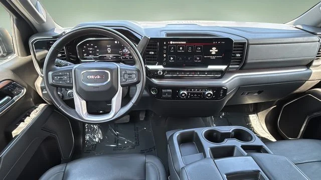Used 2025 Black GMC SLT image 10