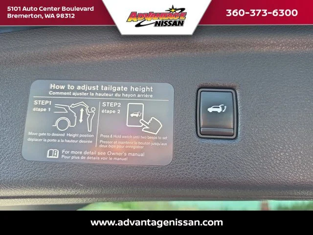 Used 2021 Black Obsidian INFINITI LUXE image 25