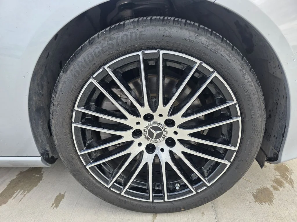 Used 2024 Silver Mercedes-Benz C 300 image 10