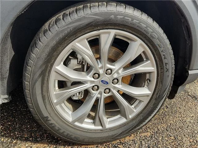 Used 2023 Gray Ford Limited 4x4 image 6