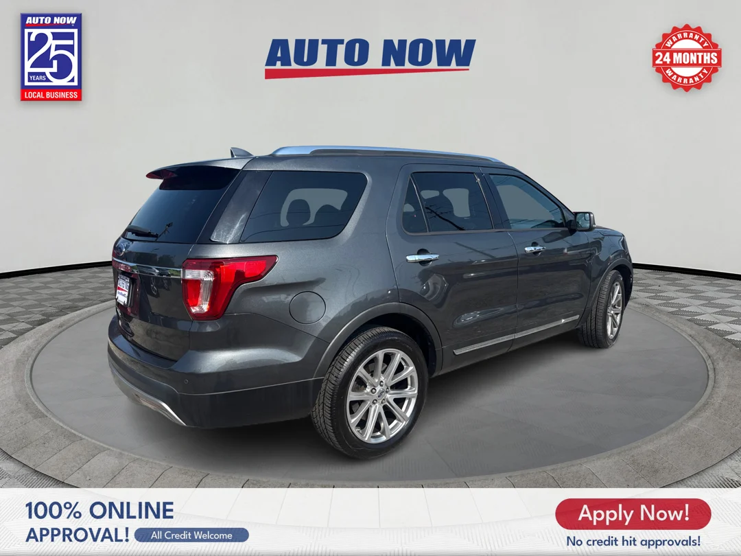 Used 2016 Gray Ford Limited image 5