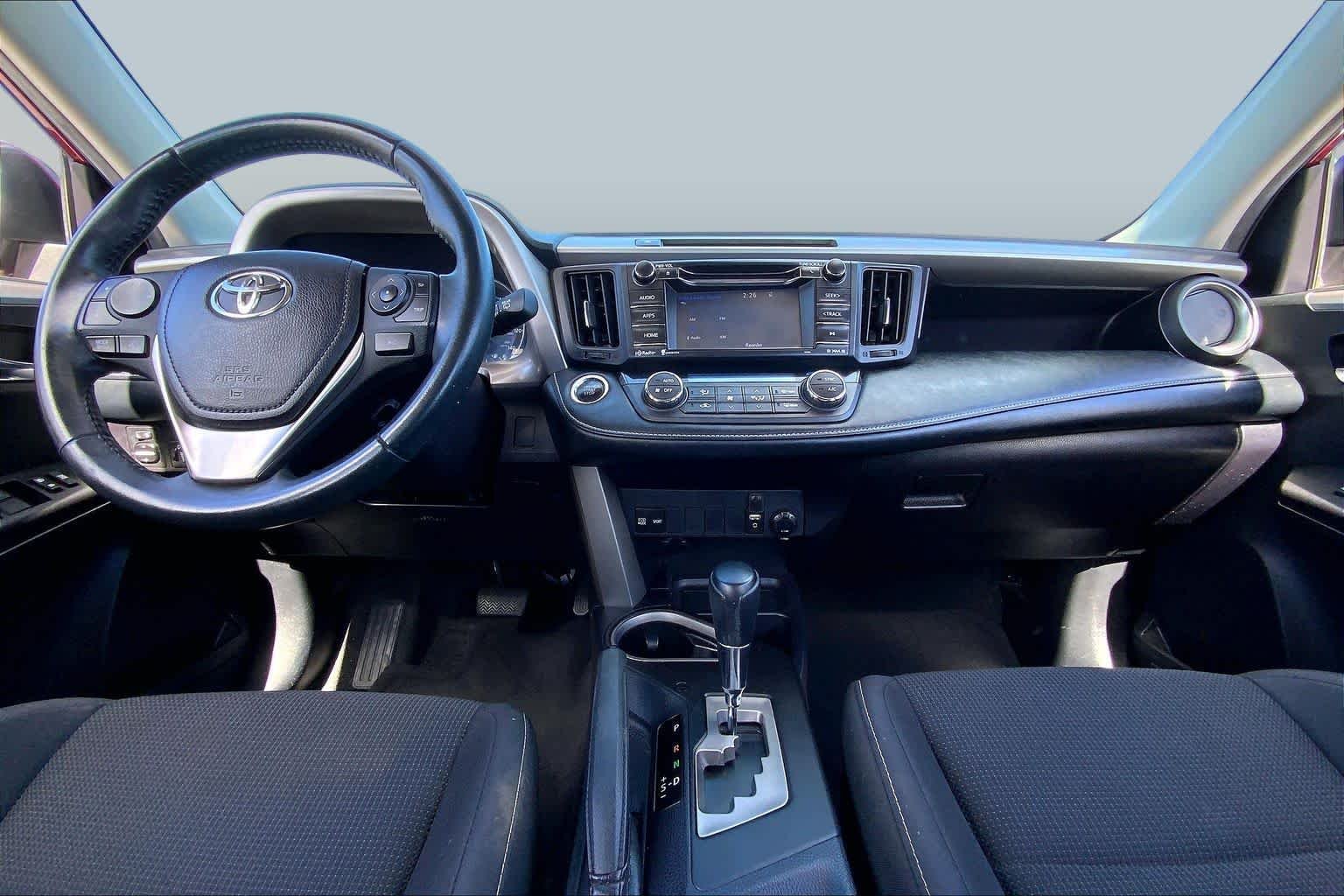 Used 2018 Ruby Flare Pearl Toyota XLE image 15