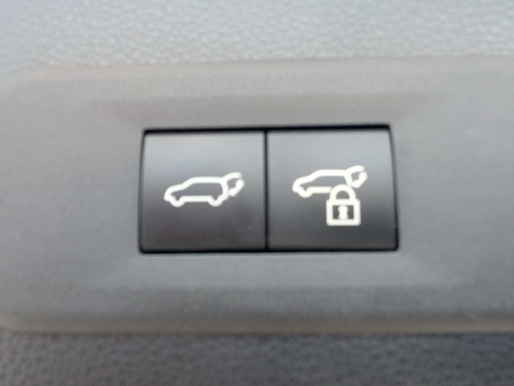 Used 2025 Oxygen White Toyota Limited image 15