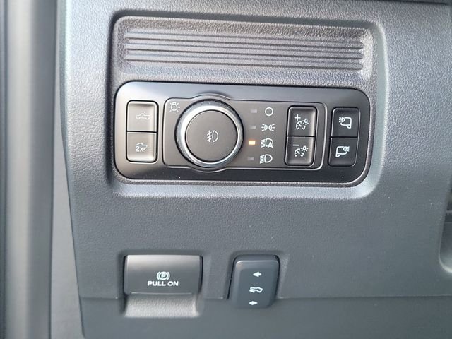 New 2026 Carbonized Gray Metallic Ford F-350® Lariat® image 15