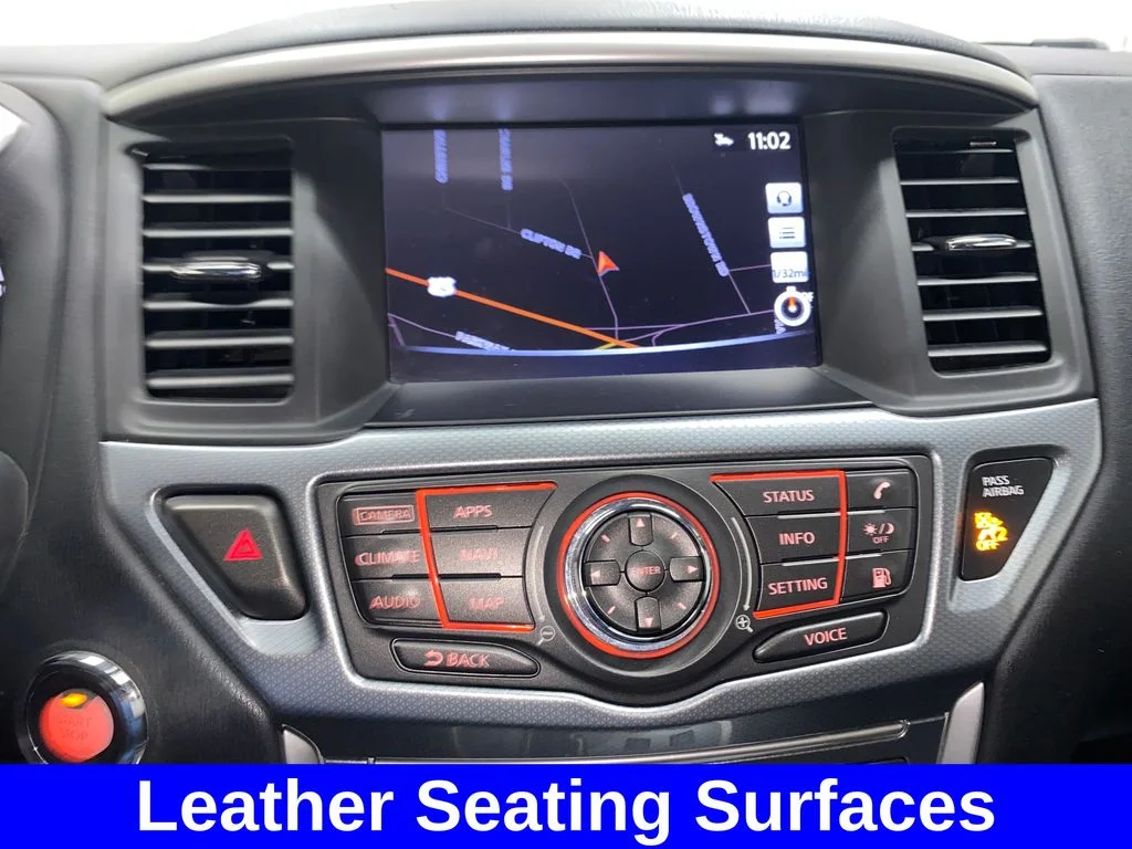 Used 2019 Green Nissan SL image 21
