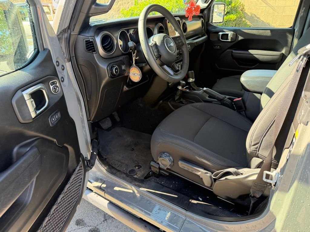Used 2023 Gray Jeep Willys image 15