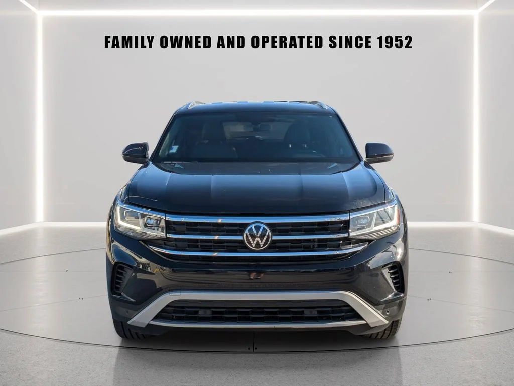 Used 2023 Black Volkswagen 2.0T SE w/Technology image 6