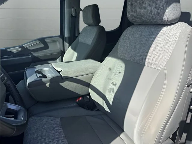 Used 2023 Black Ford XLT image 18