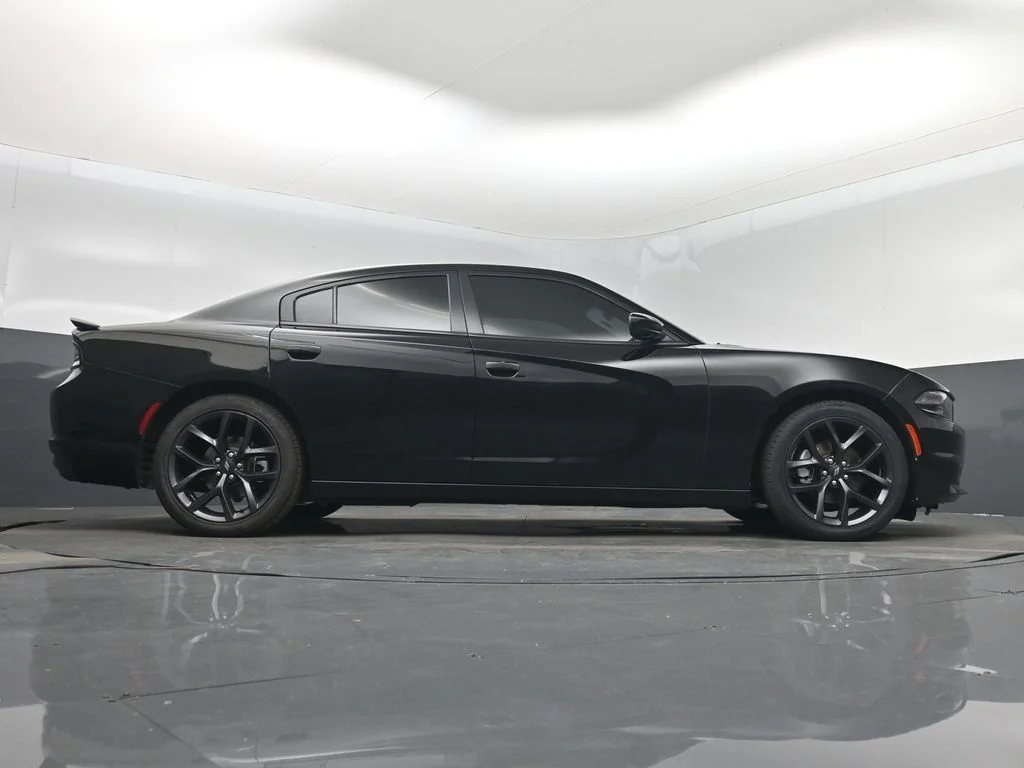 Used 2021 Black Dodge SXT image 16