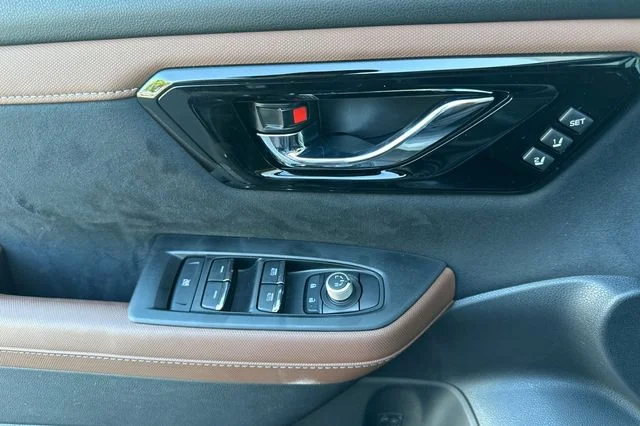 New 2026 ICE SILVER METALLIC Subaru Touring Hybrid image 8