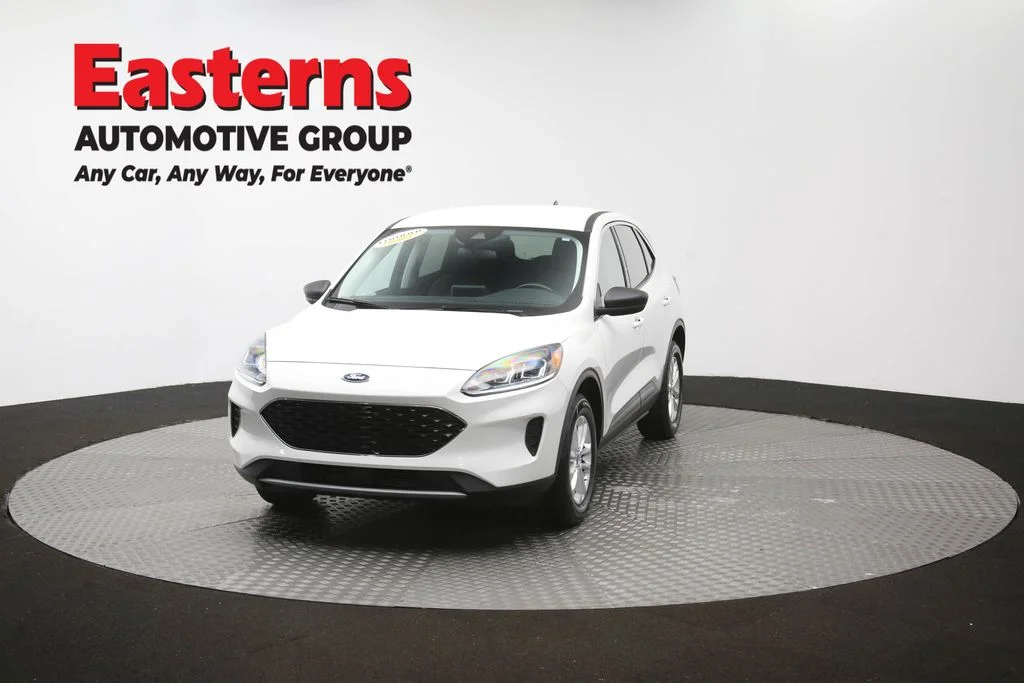 Used 2022 White Ford SE image 54