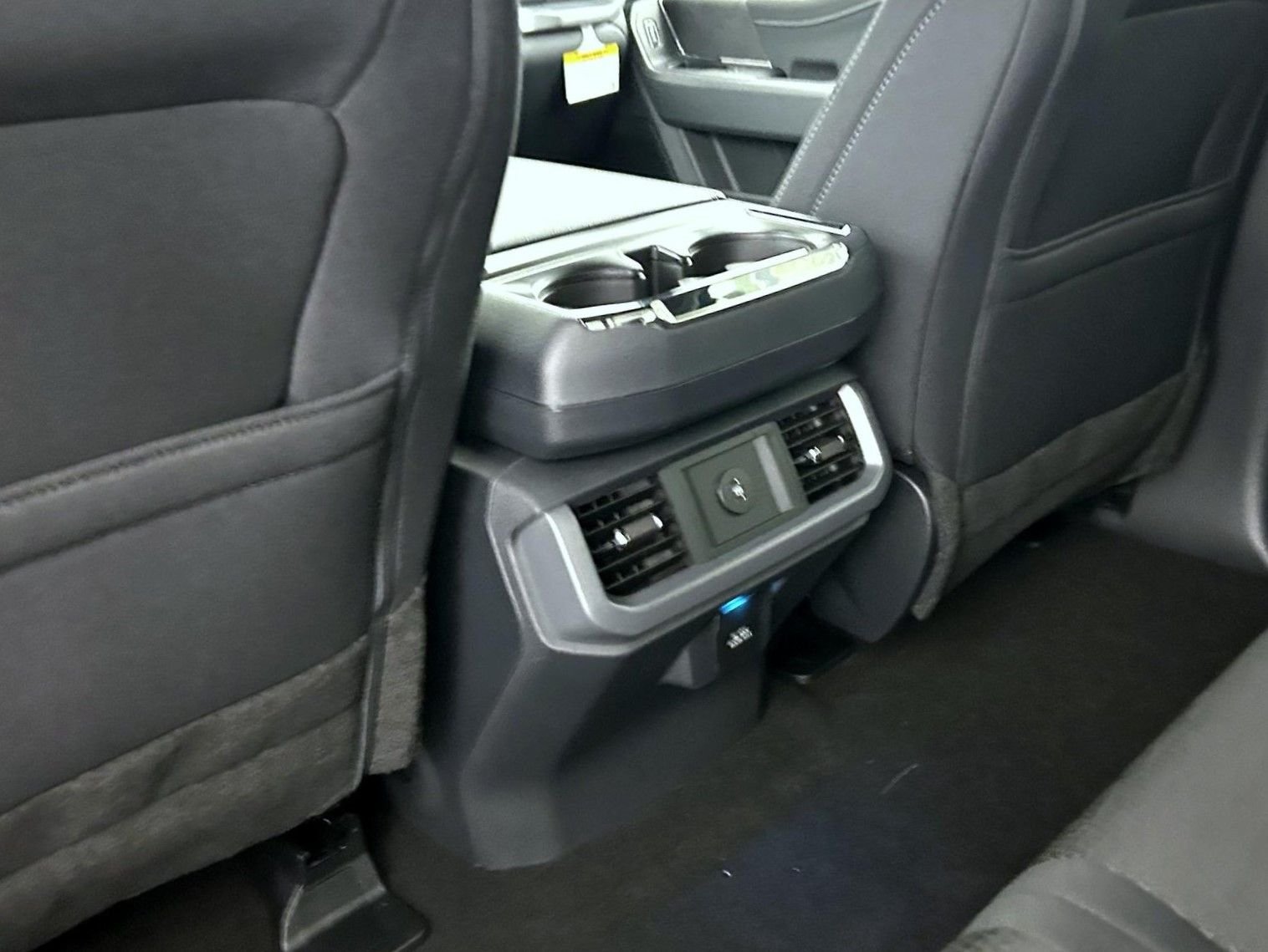 New 2026 Carbonized Gray Metallic Ford XLT image 21