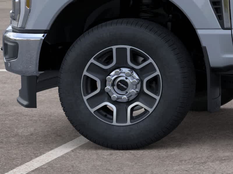 New 2026 Glacier Gray Metallic Tri-Coat Ford F-250® Lariat® image 19