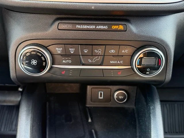 Used 2020 Gray Ford SE Sport image 26