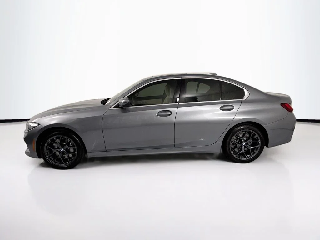 2025 BMW 3 Series 330i - Photo 8