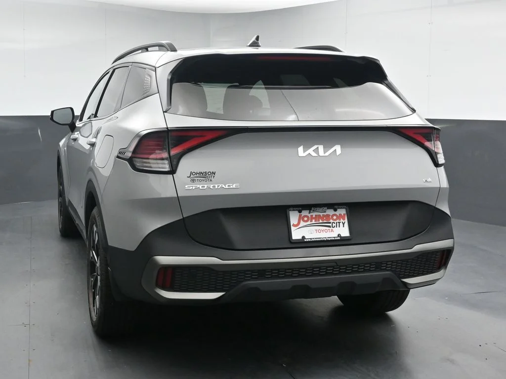 Used 2023 Gray Kia X-Line image 5