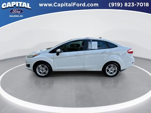 Used 2019 White Ford SE image 5