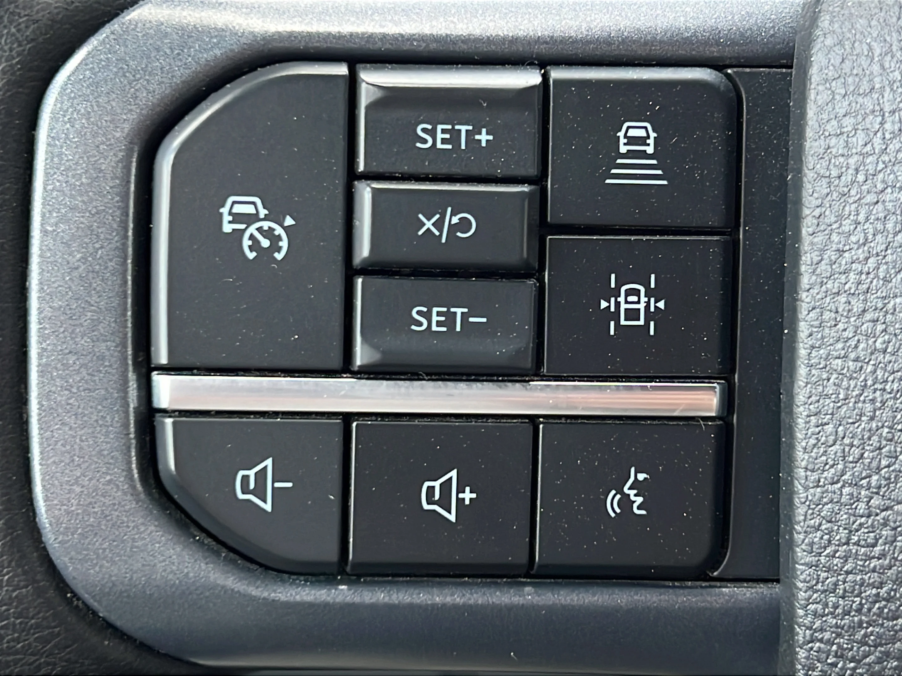 Used 2023 Oxford White Ford XLT image 19