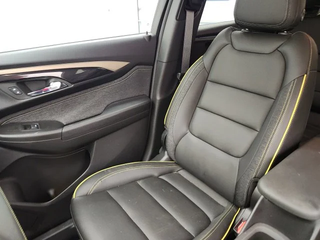 Used 2025 Blue Chevrolet ACTIV image 16
