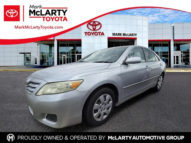 2011 TOYOTA CAMRY LE