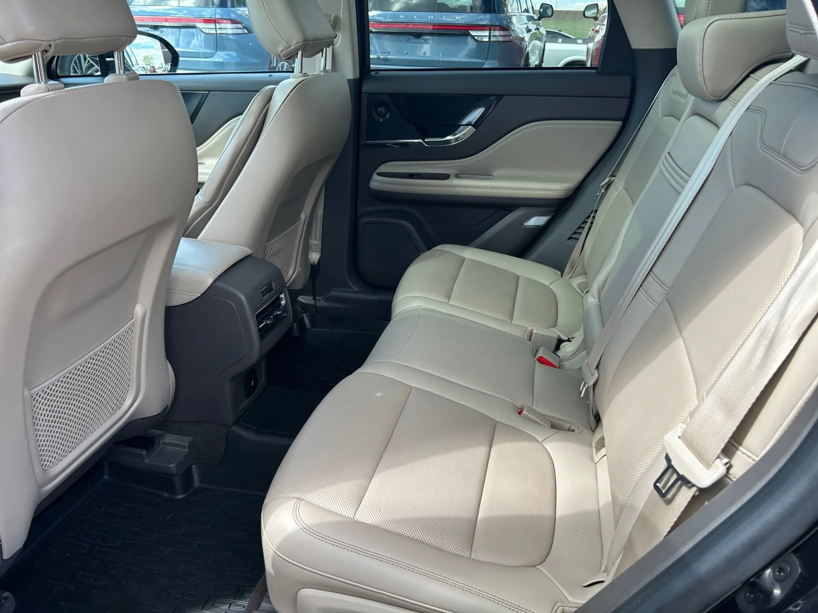 Used 2021 BLACK Lincoln RESERVE AWD image 18