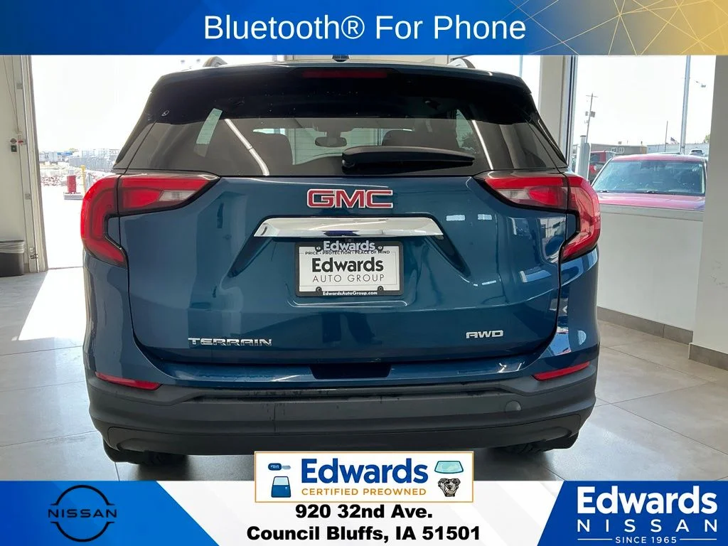 Used 2021 Blue GMC SLE image 7