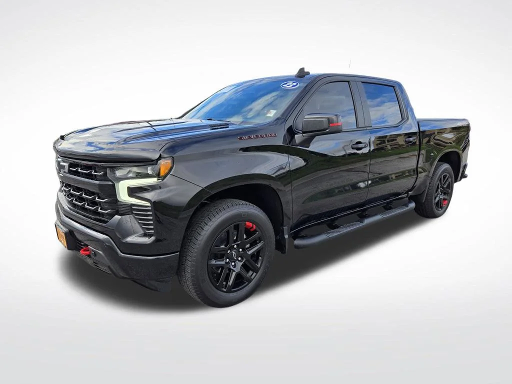 Used 2023 Black Chevrolet RST image 7