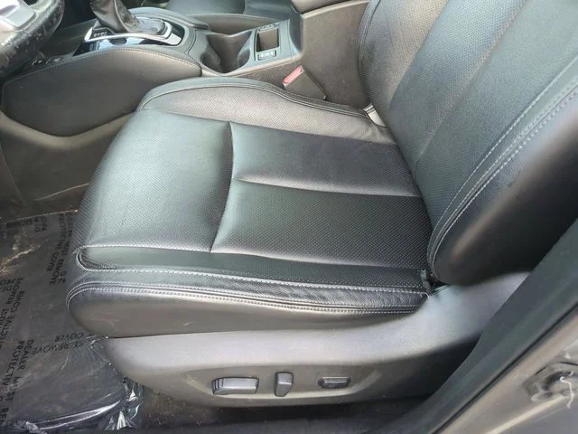 Used 2020 Gray Nissan SL image 19