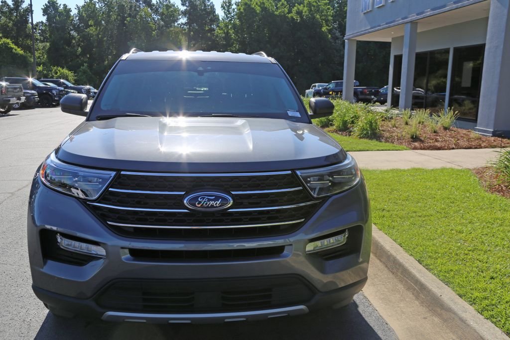 Used 2024 Gray Ford XLT image 4