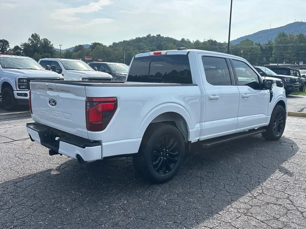 Certified Used 2024 Oxford White Ford XLT image 8