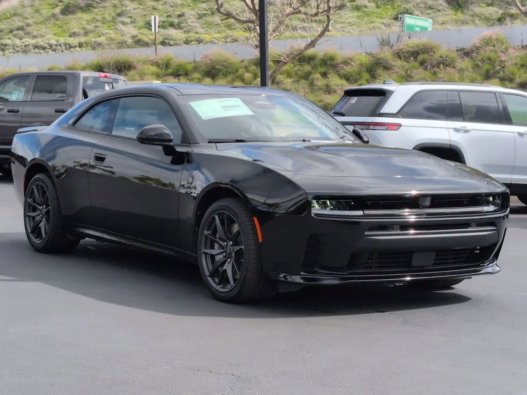 New 2026 Diamond Black Crystal Pearlcoat Dodge Scat Pack image 3