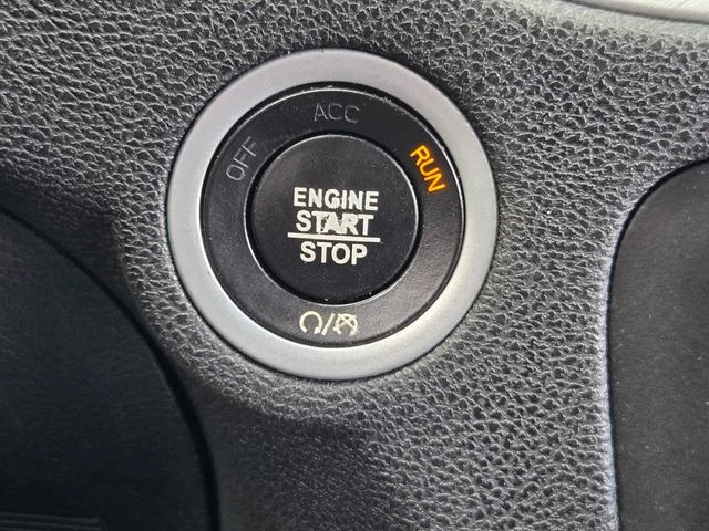 Used 2022 Red Dodge SXT image 24