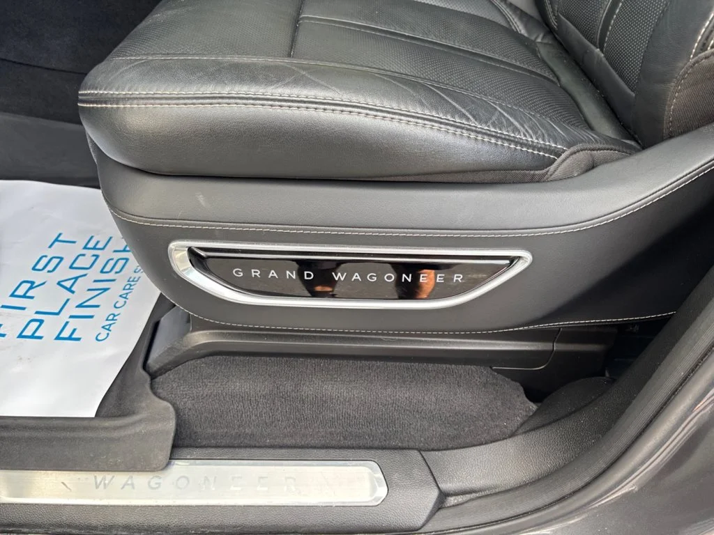 Used 2023 Gray Jeep Base image 32