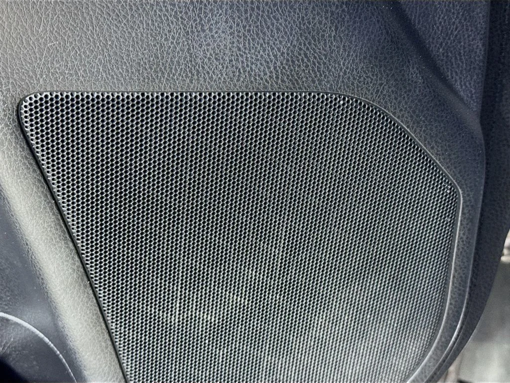 Used 2018 Gray Toyota XLE image 22