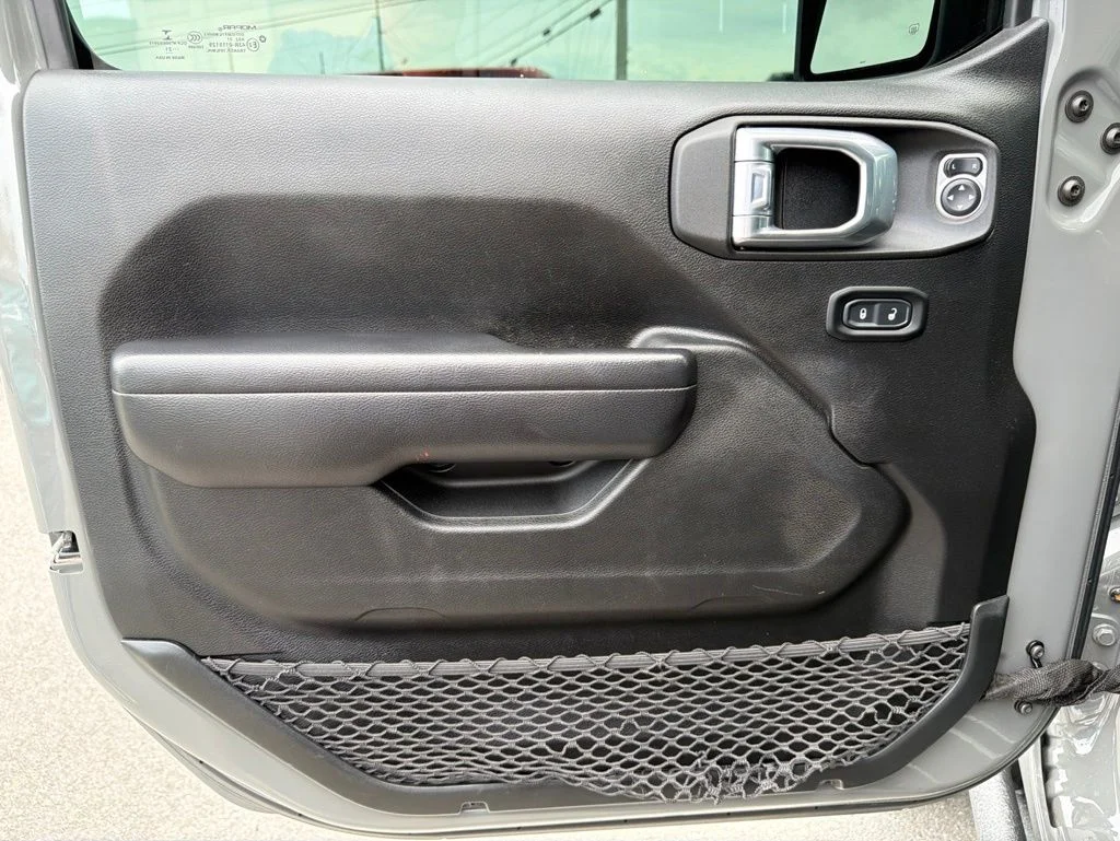 Used 2021 Gray Jeep Sport image 27