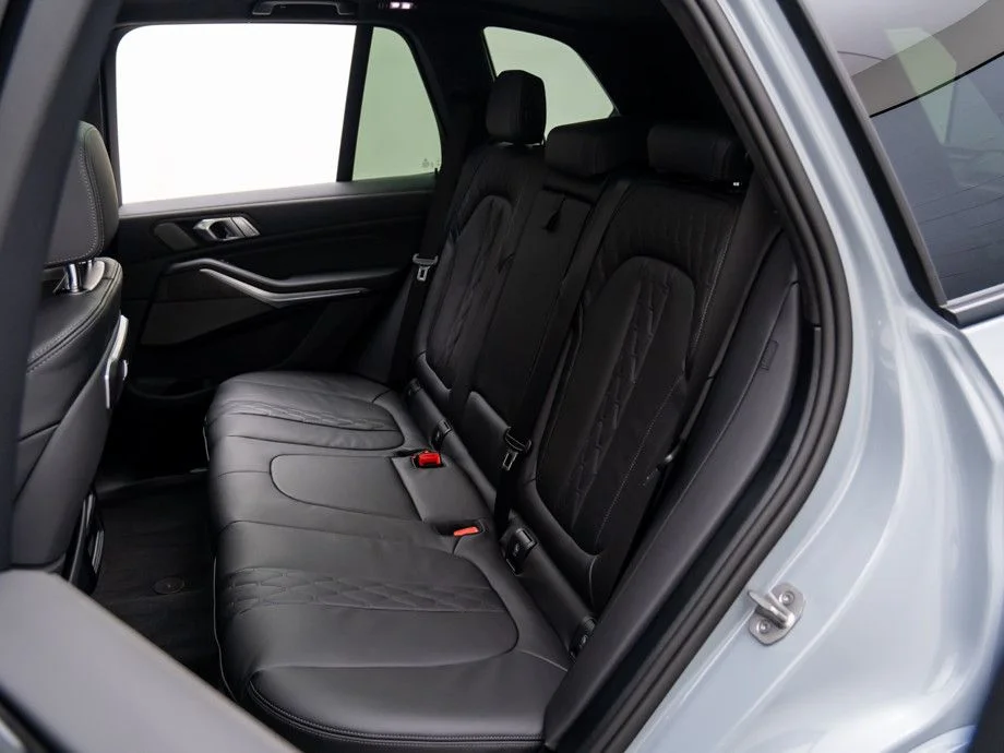 New 2026 Gray BMW xDrive50e image 17