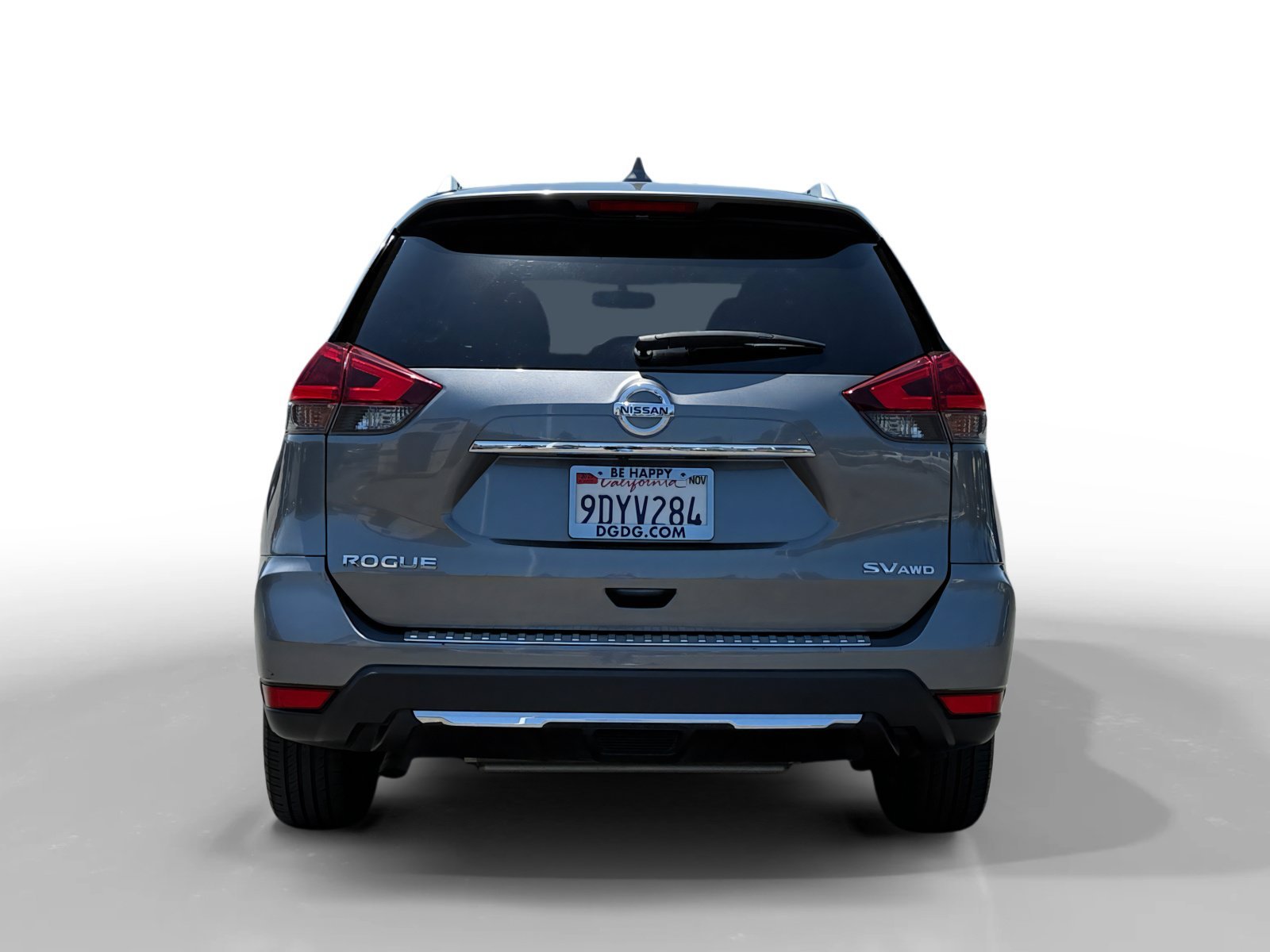 Used 2018 Gun Metallic Nissan SV image 4