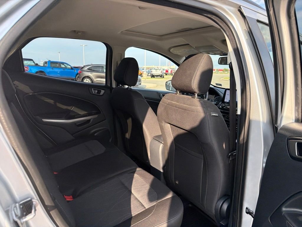 Used 2021 Silver Metallic Ford SE image 18
