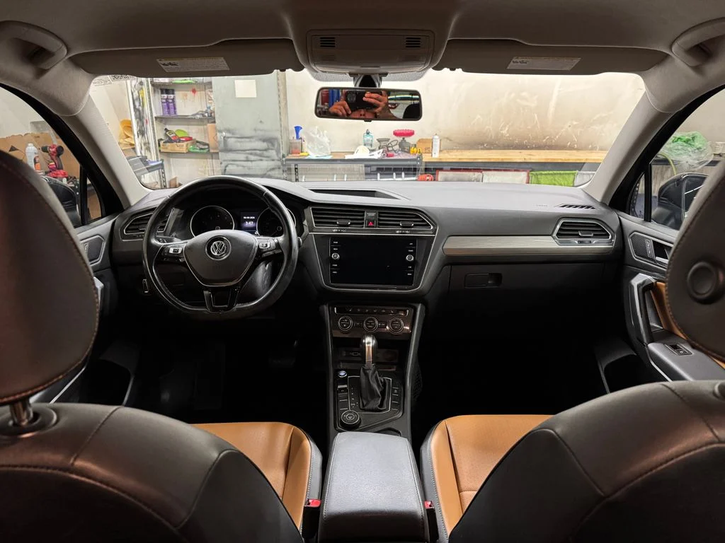 Used 2019 Black Volkswagen 2.0T SE image 30