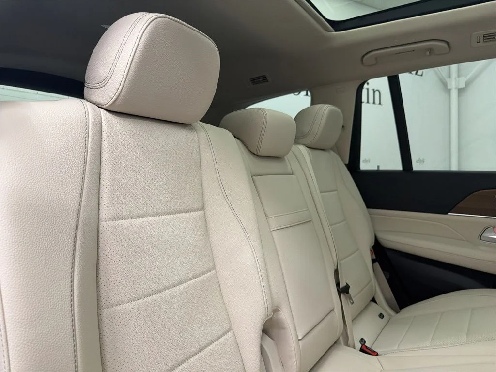 New 2026 White Mercedes-Benz GLS 450 image 26