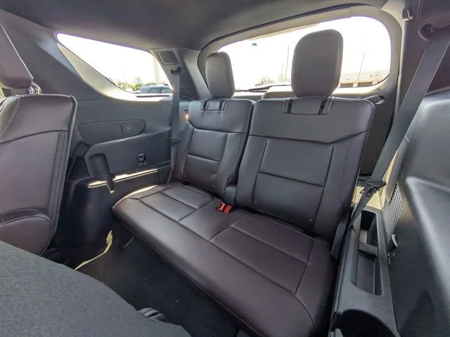 New 2026 Agate Black Metallic Ford Platinum™ image 15