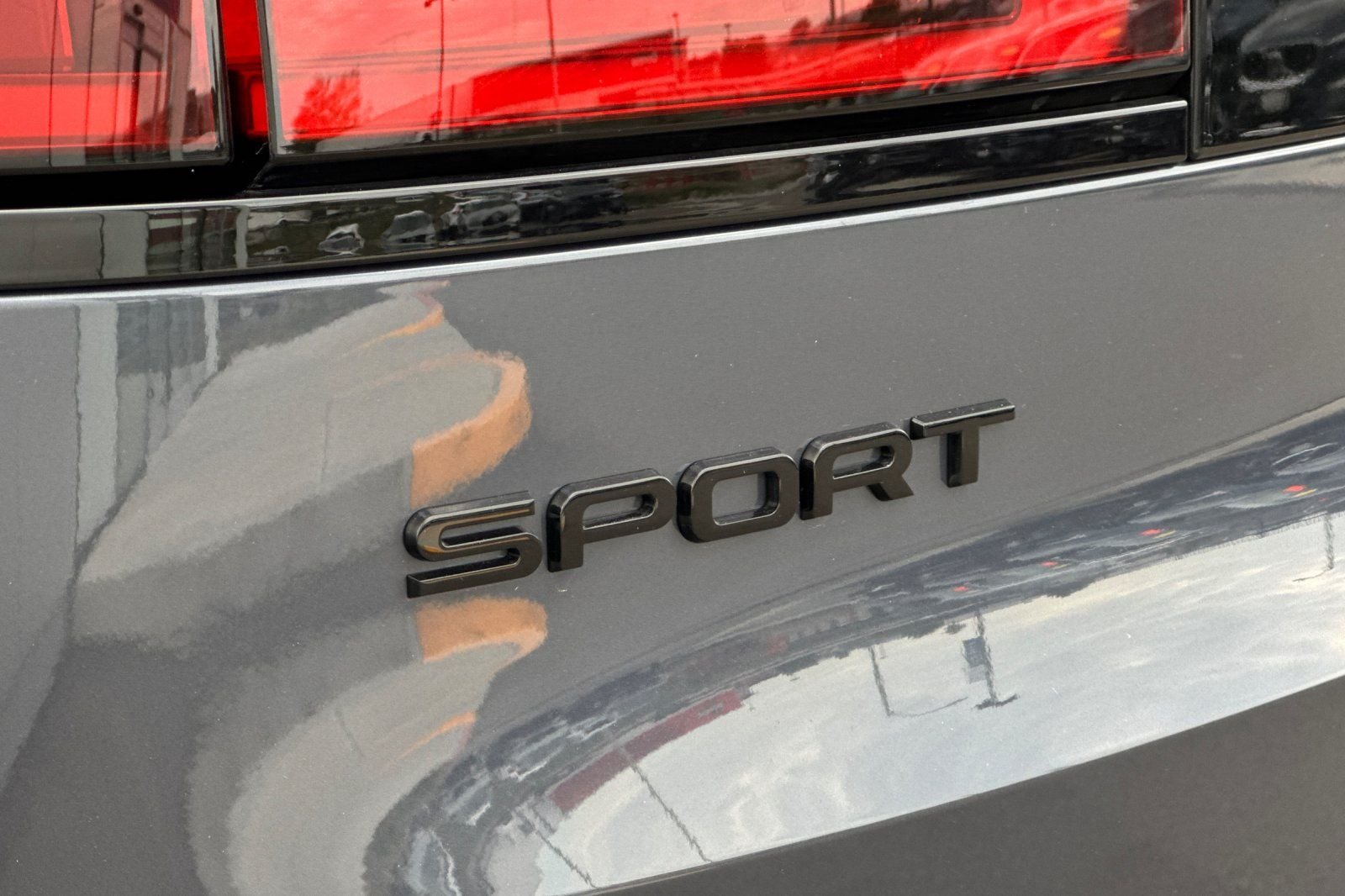 New 2026 Varesine Blue Land Rover SE image 34