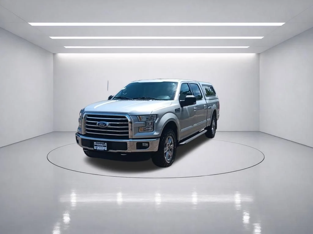 Used 2016 Ingot Silver Metallic Ford XLT image 3