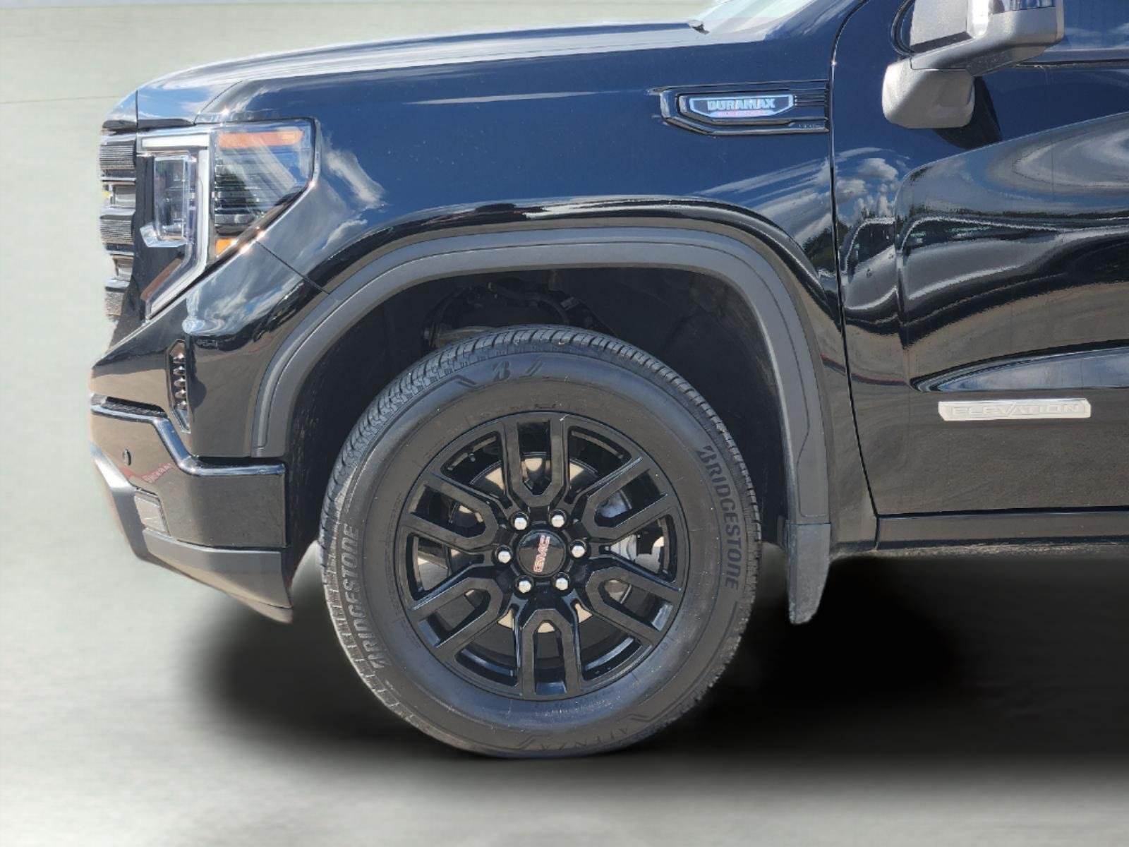 Used 2026 Onyx Black GMC Elevation image 9