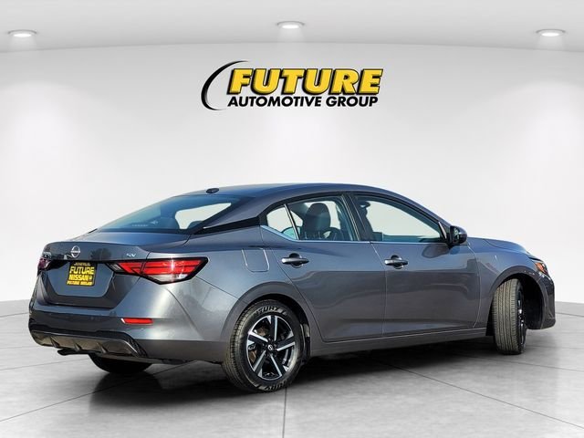Used 2024 Gray Nissan SV image 4