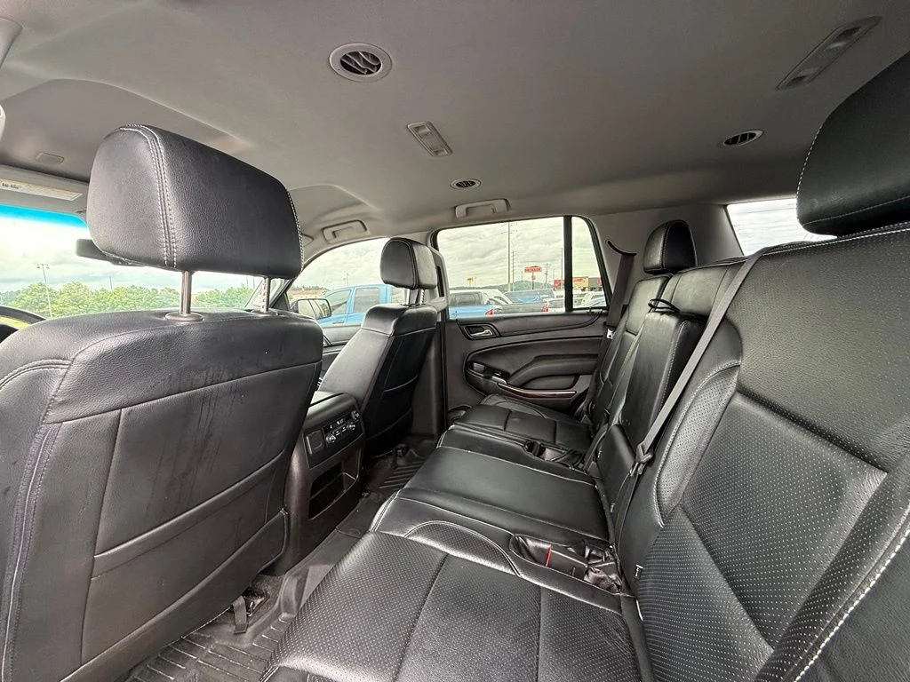 Used 2017 Silver GMC SLE image 19