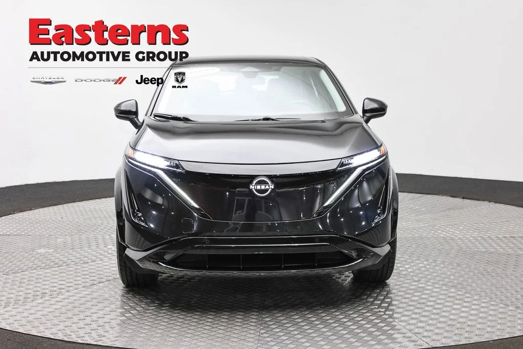 Used 2023 Black Nissan ENGAGE image 2
