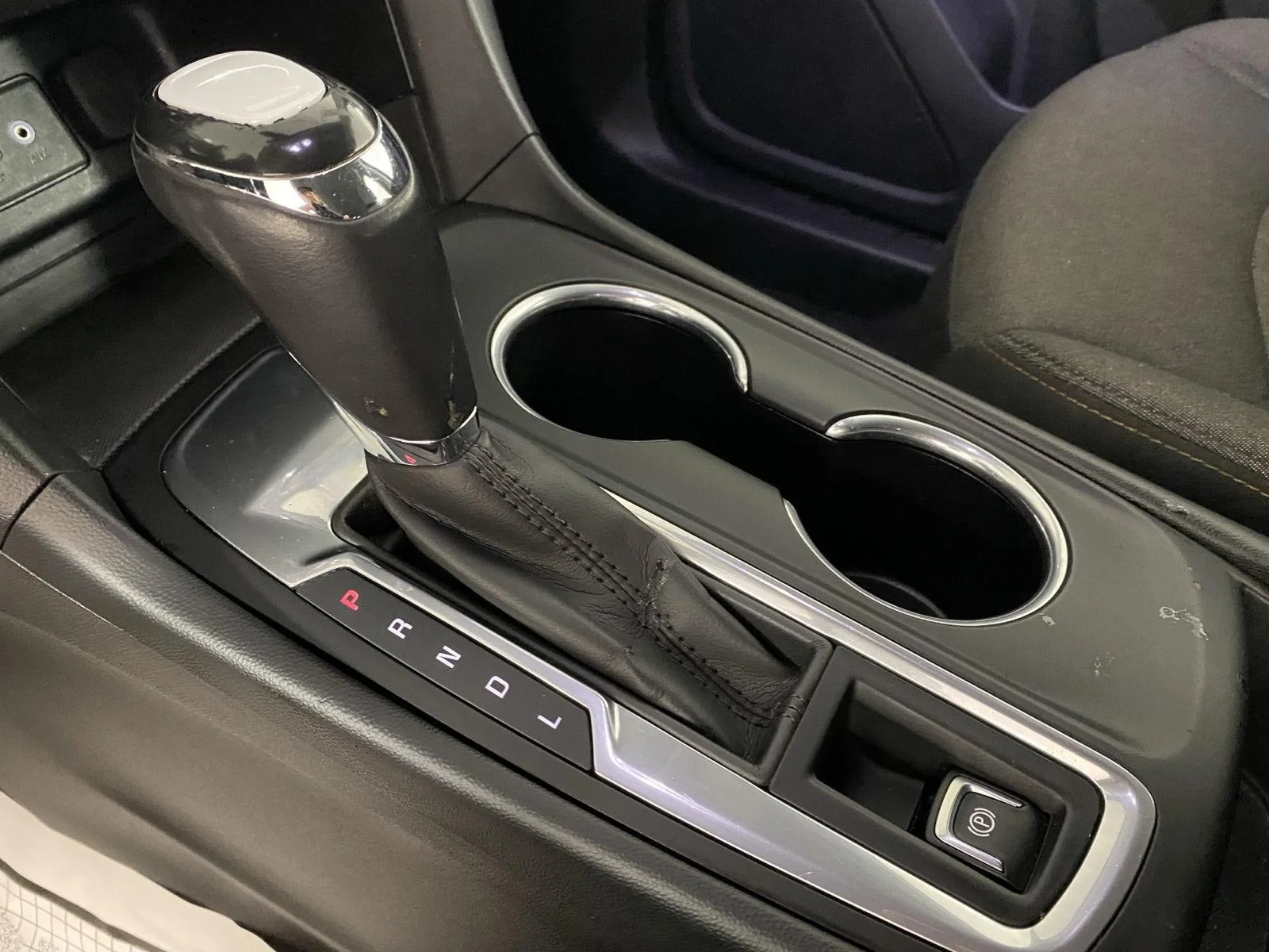Used 2019 Cajun Red Tintcoat Chevrolet LT image 14