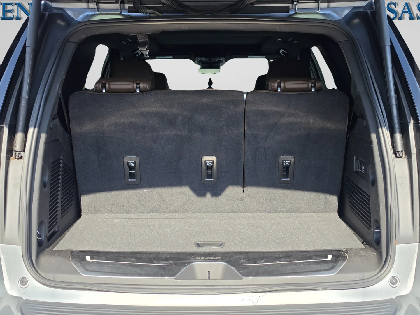 Used 2024 Sterling Gray Metallic Chevrolet High Country image 15