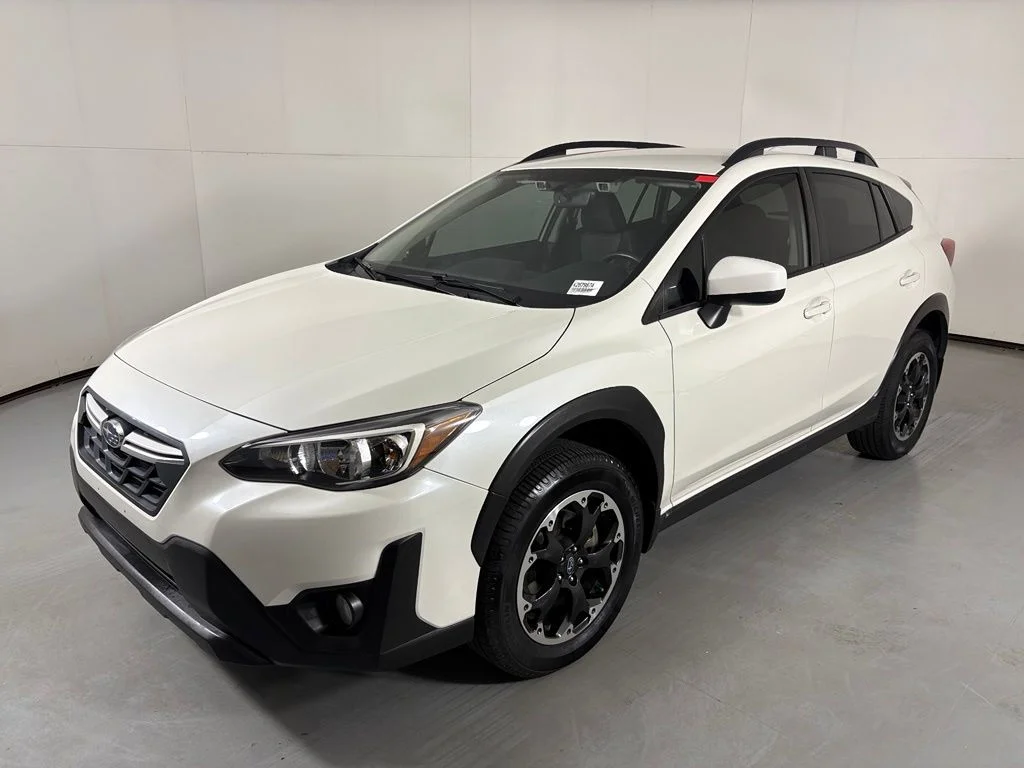 Used 2021 White Subaru Premium image 4